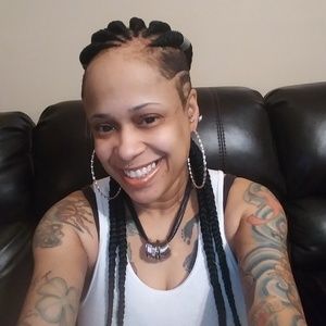 Meet your Posher, Candace